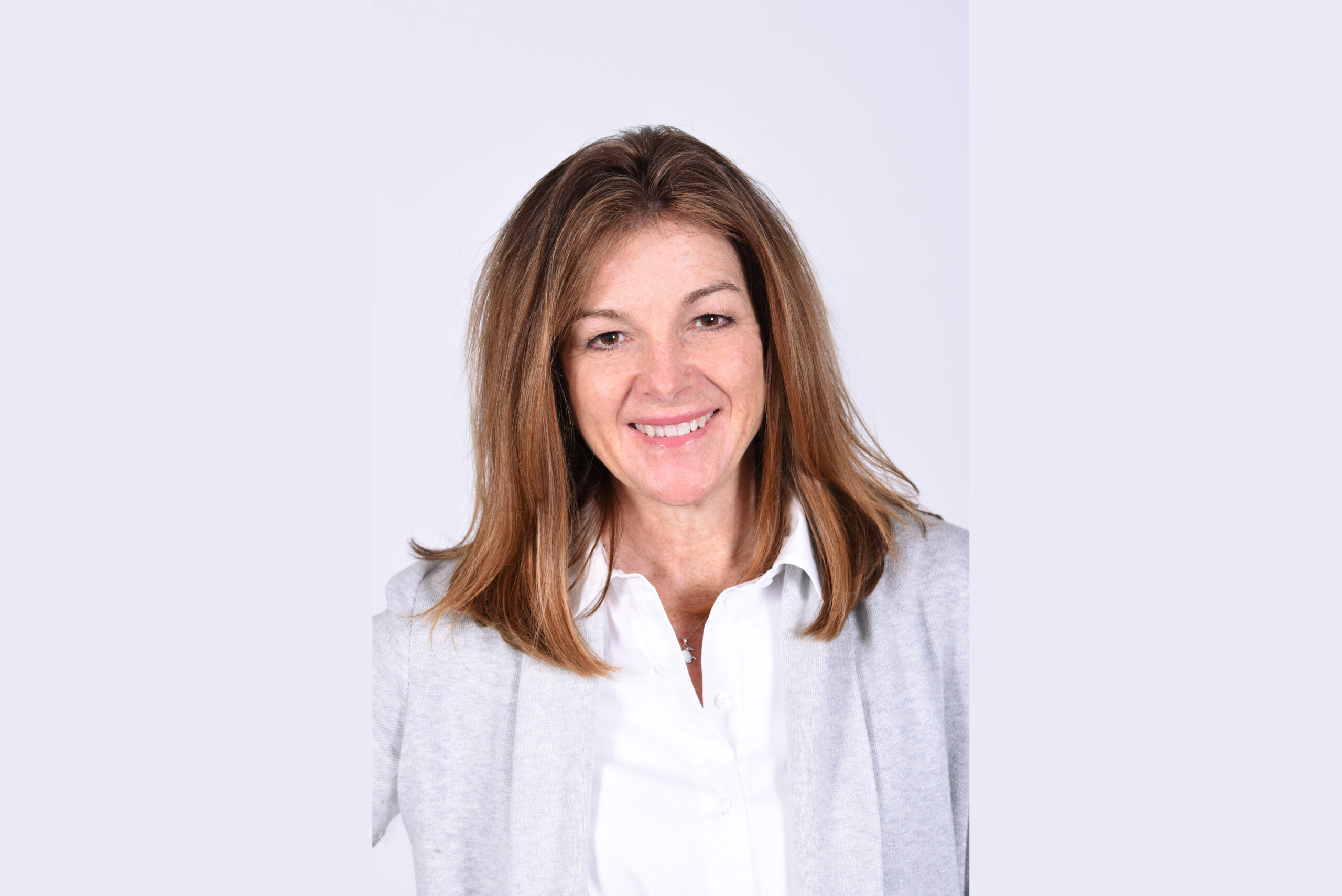 Donna Davey headshot